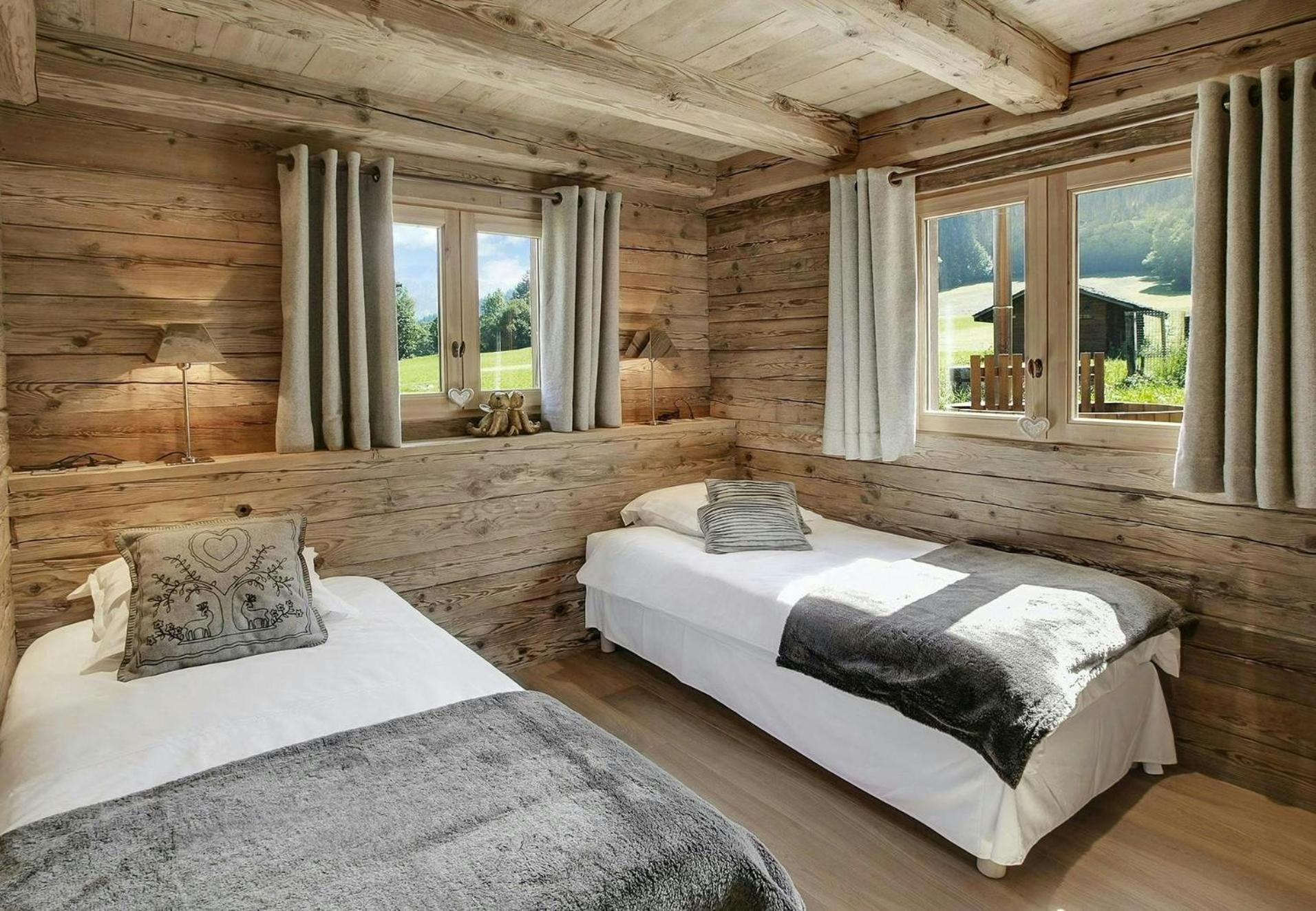 The Super Cabin Of The World *
